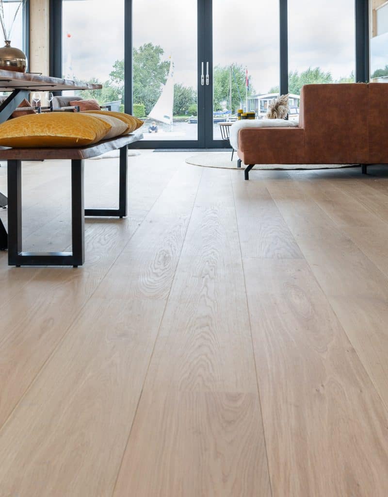 Houten Vloer Met Weinig Noesten Friesland Dutzfloors