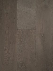 Deze grijze houten vloer is van hoge kwaliteit Europees eikenhout. 