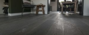 Unieke grijze houten vloer