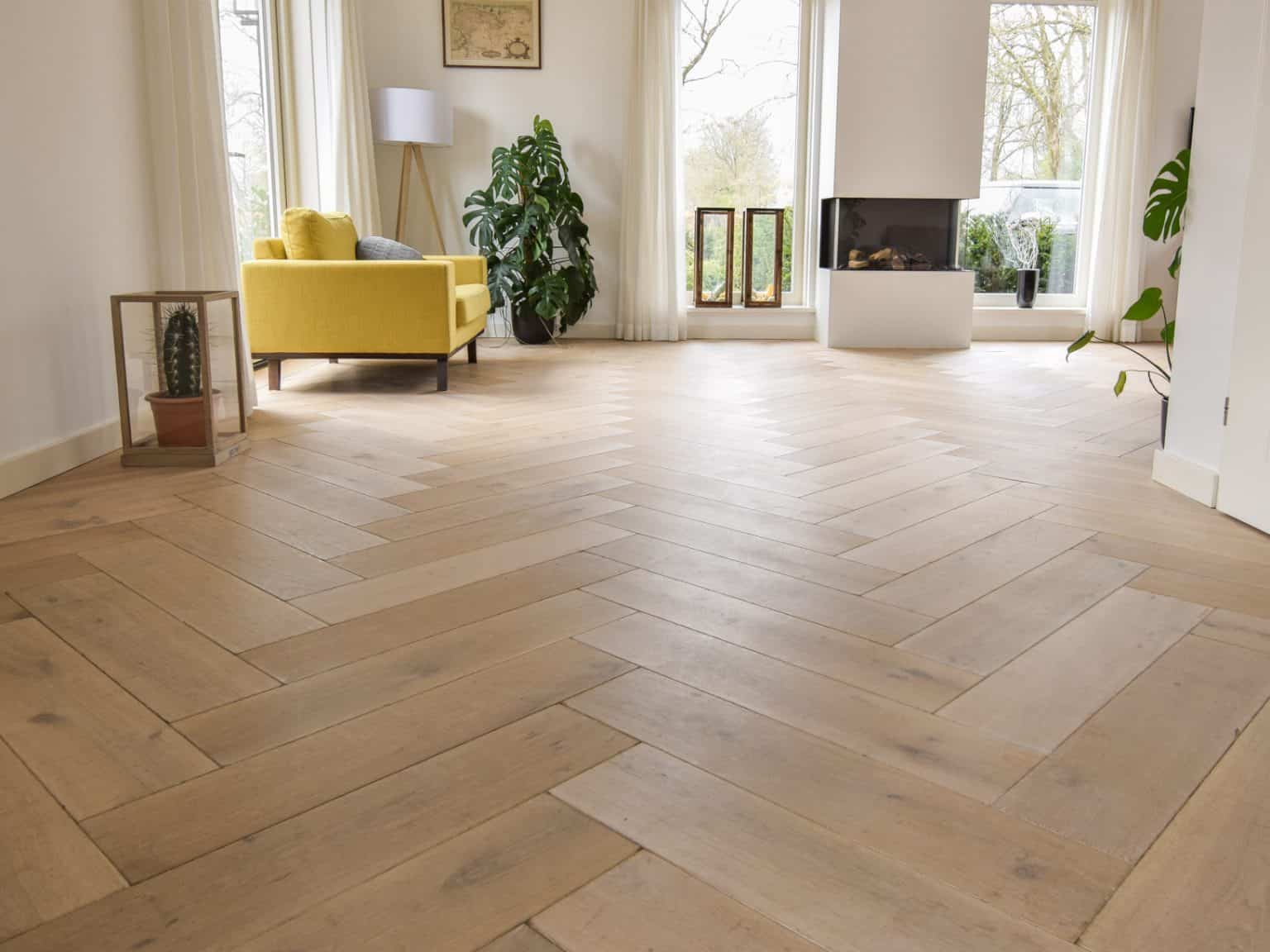 visgraatvloerinwoonkamer Dutzfloors